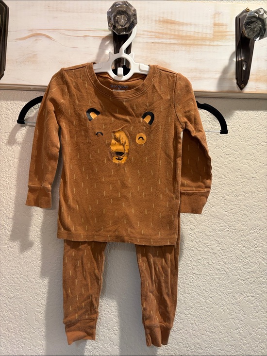 Old Navy Other - Old Navy Rust Brown Bear Graphic Kids Pajama Set